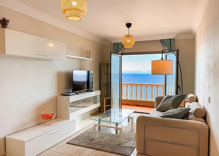 With Breathtaking View דירה